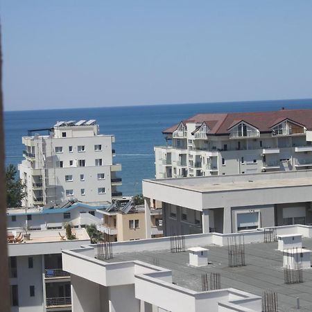 Everest Apartments Shengjin Luaran gambar