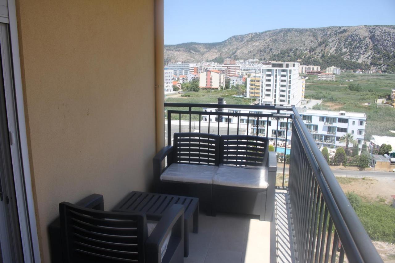 Everest Apartments Shengjin Luaran gambar