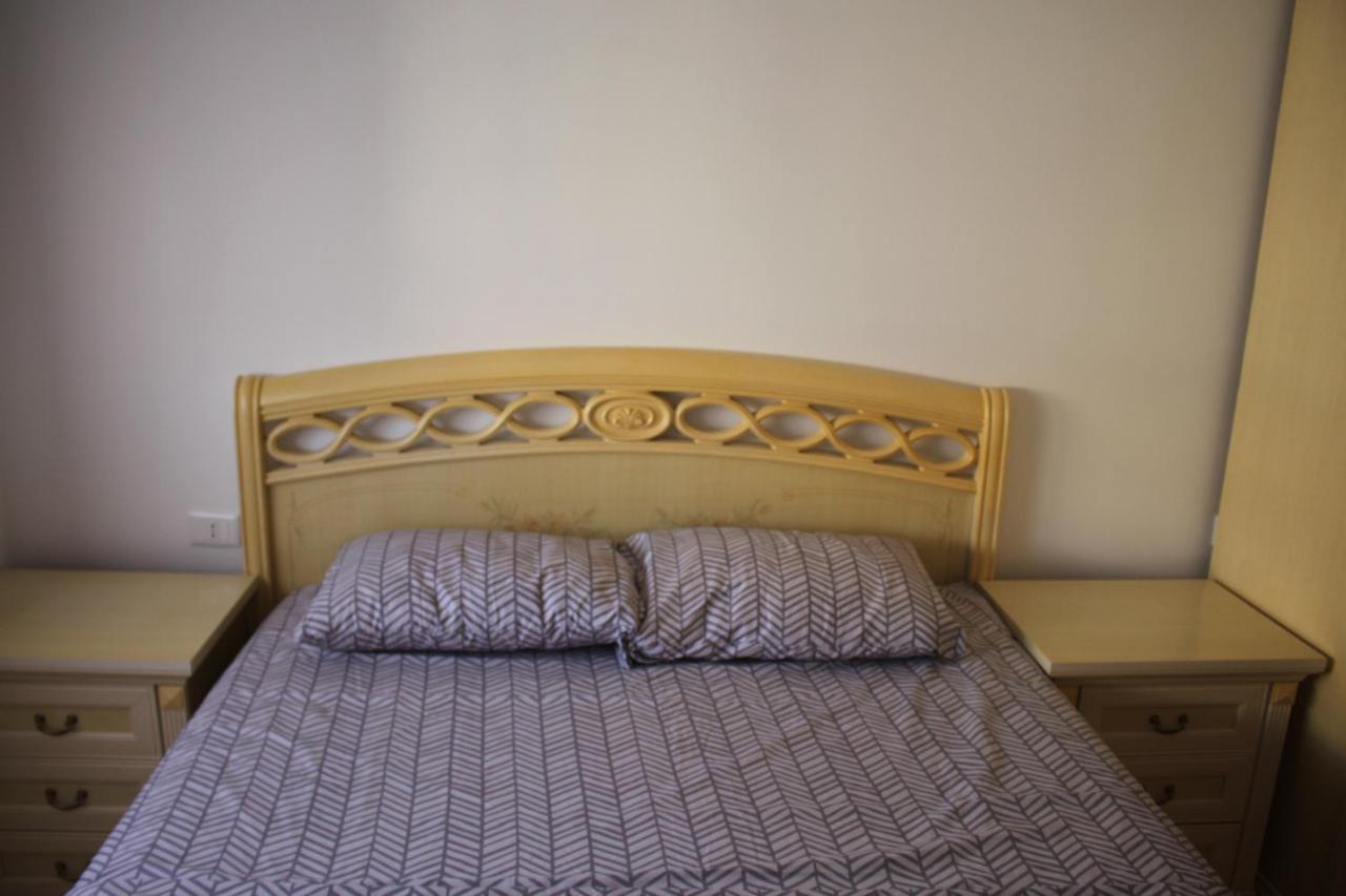 Everest Apartments Shengjin Luaran gambar