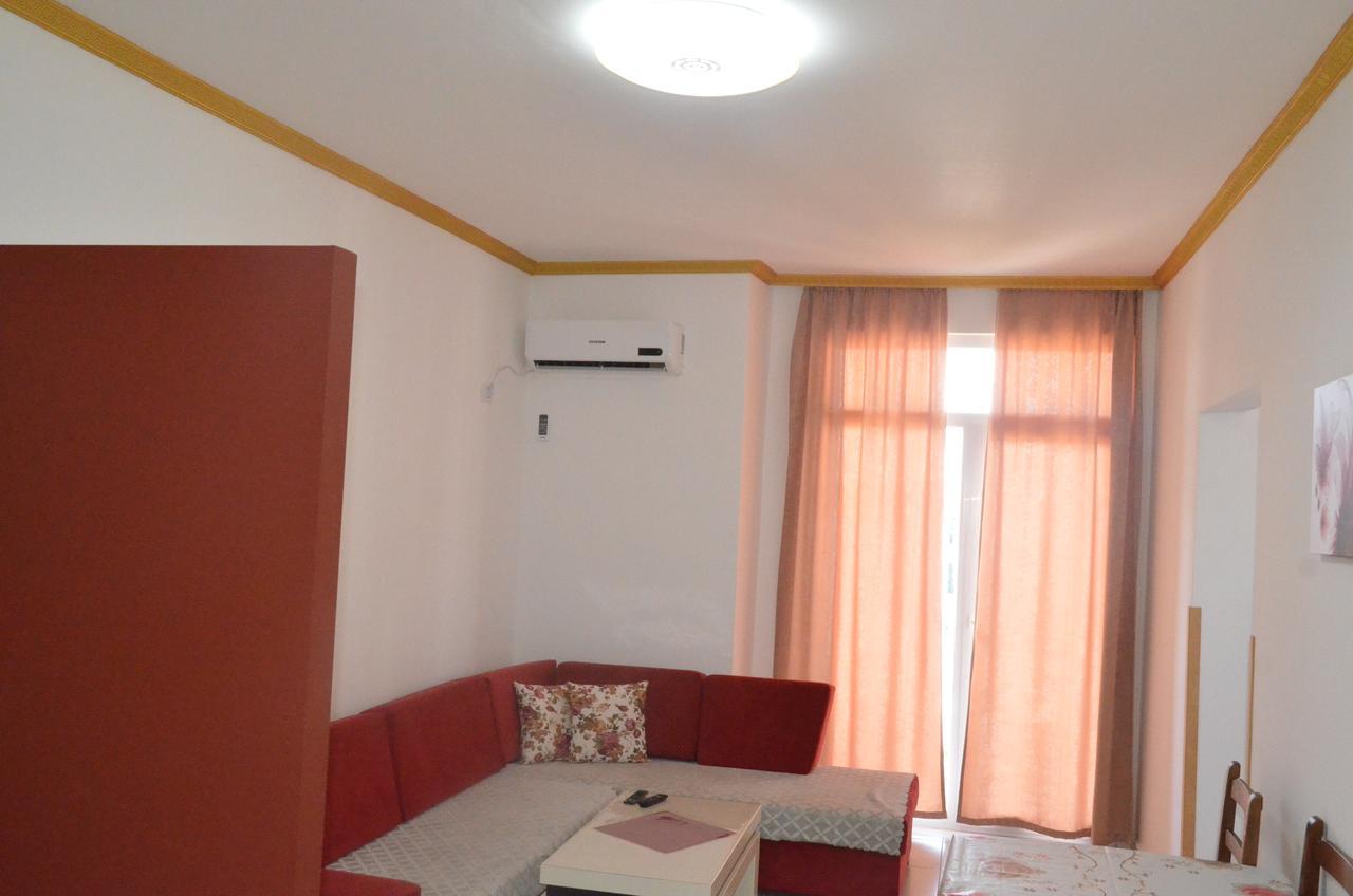 Everest Apartments Shengjin Luaran gambar