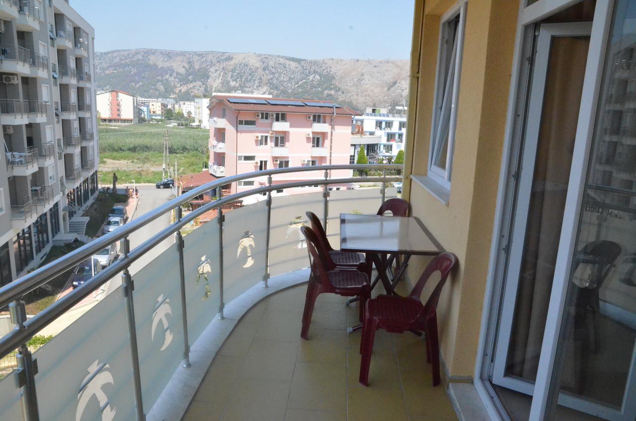 Everest Apartments Shengjin Luaran gambar