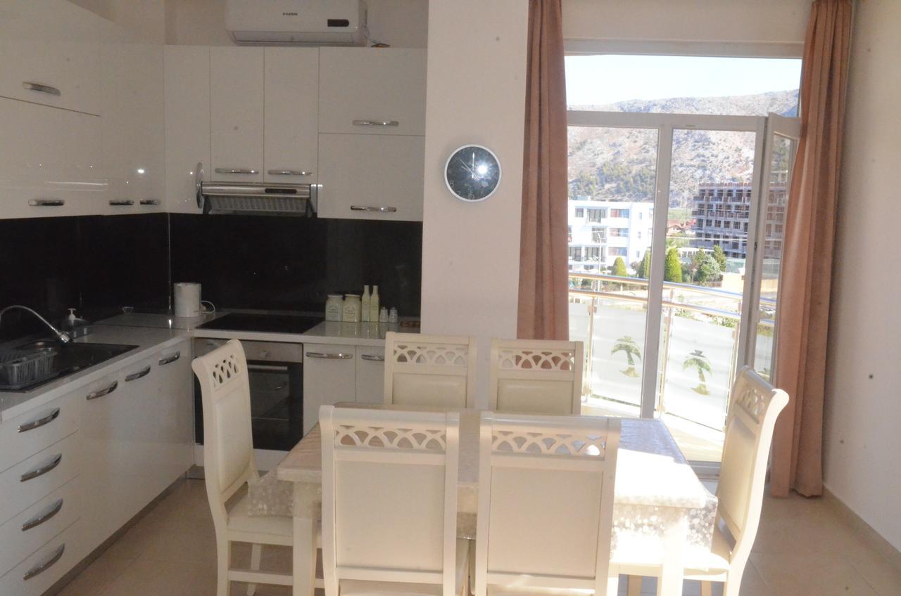 Everest Apartments Shengjin Luaran gambar